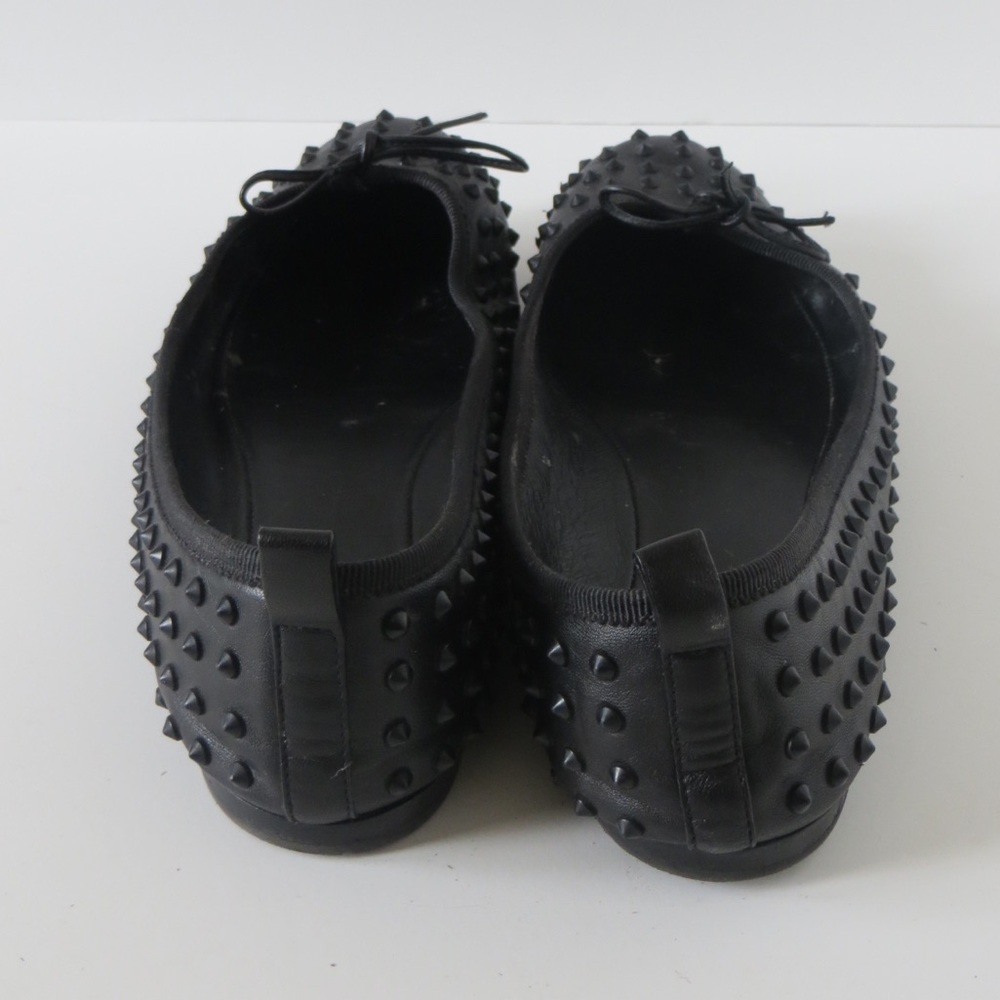 ⬇️REDUCED⬇️Size 37.5 Gucci Studded Flats - Picture 3 of 4